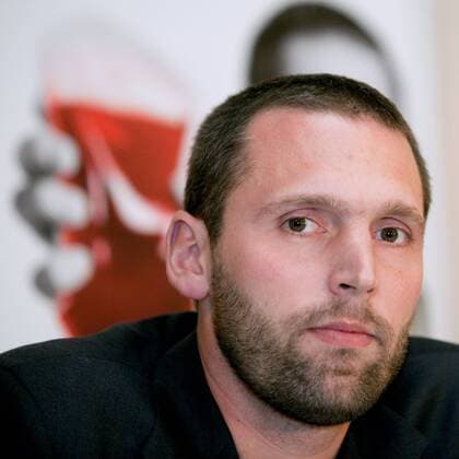 Buch-Praesentation in WIEN Buchpraesentation, Stefan Matschiner (Österreich), Grenzwertig - Aus dem Leben eines Dopingdealers. Bild zeigt Stefan Matschiner  o0 Doping Dopingbuch Dopingbericht Bericht
