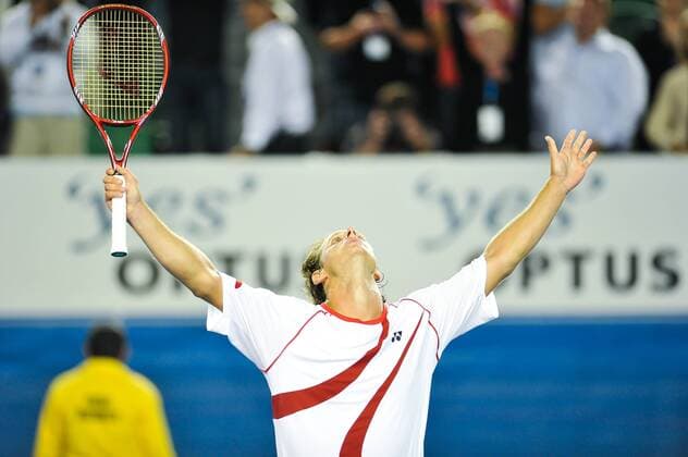 Melbourne - David Nalbandian of Argentina celebrates for victory after the first round men s single match at the Australian Open tennis tournament in Melbourne,  o0 Jubel Freude