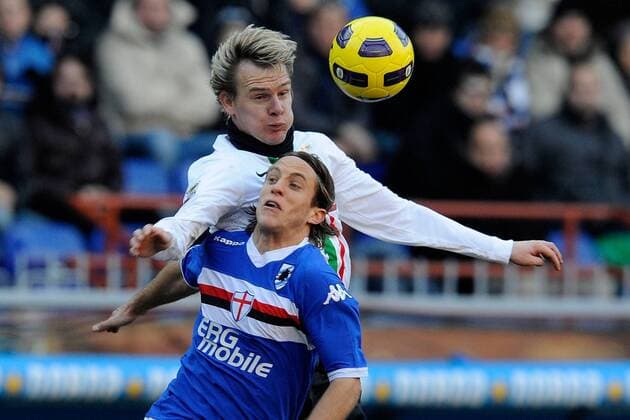 Sampdoria Genua (blau) vs Juventus Turin (Juve): v.li. Milos Krasic-Reto Ziegler 