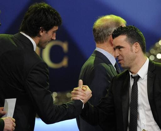 Oscar del Calcio - Gala anlässlich der Wahl zum Fussballer des Jahres Italiens in Mailand - Diego Milito (Inter Mailand Bester ausländischer Spieler sowie Spieler des Jahres gewählt von der Spielervereinigung AIC, L) und Antonio Di Natale (Udinese Calcio Bester italienischer Spieler) -  o0 Verleihung Preisverleihung