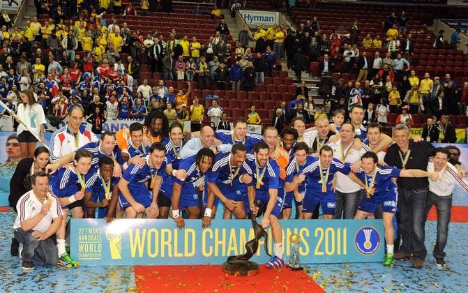 Malmö, Schweden, 30.1.2011 Männer, Handball-Weltmeisterschaft, Finale, Frankreich - Dänemark 37-35 n. Verl. Frankreich ist Weltmeister 2011 o0 Trophäe Pokal Objekte o0 Jubel Freude Siegerfoto