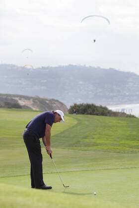 Jan 30, 2011 - Torrey Pines, California, U.S. - Golfer PHIL MICKELSON (USA) at the Golf 2011 Farmers Insurance Golf Open at Torrey Pines golf course. - ZUMAr19