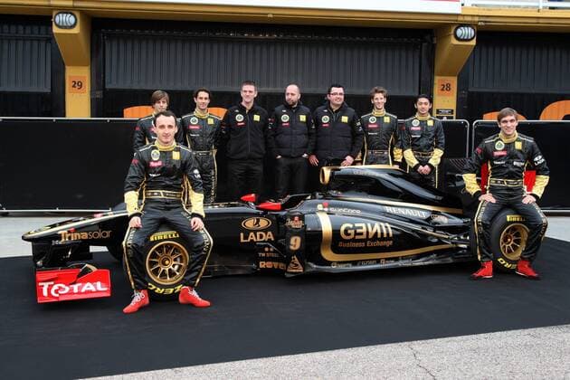 31.01.2011 Valencia, Spain, Robert Kubica (POL), Lotus Renault GP, Jan Charouz (CZE), Bruno Senna (BRA), Gerard Lopez (FRA) Genii Capital, Lotus Renault GP, Eric Boullier (FRA), Team Principal, Lotus Renault GP, Romain Grosjean (FRA), Ho-Pin Tung (CHN), Vitaly Petrov (RUS), Lotus Renault GP - Lotus Renault GP R31 Launch - Lotus Renault GP R31 Launch - Formula 1 World Championship -
