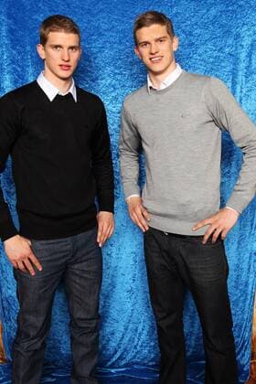 LARS (Bayer 04 Leverkusen, li.) UND SVEN BENDER (BVB Borussia Dortmund) SPORTSTUDIO MAINZ 29.1.11 o0 1.BL