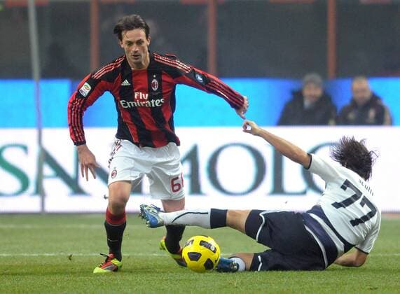 NICOLA LEGROTTAGLIE (li.) gegen GIUSEPPE SCULLI - AC Mailand (rot) vs. Lazio Rom (weiß) -