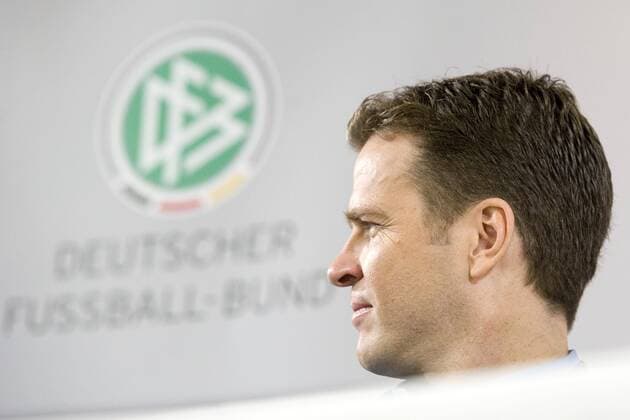Teammanager Oliver BIERHOFF (GER), Pressekonferenz in der Sportschule Kaiserau am 07.02.2011. o0 Funktionär