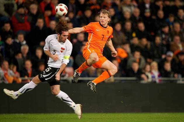 Niederlande (orange) vs. Österreich (weiß) --- Dirk Kuyt (re.), Christian Fuchs xVIxxIVx 252748