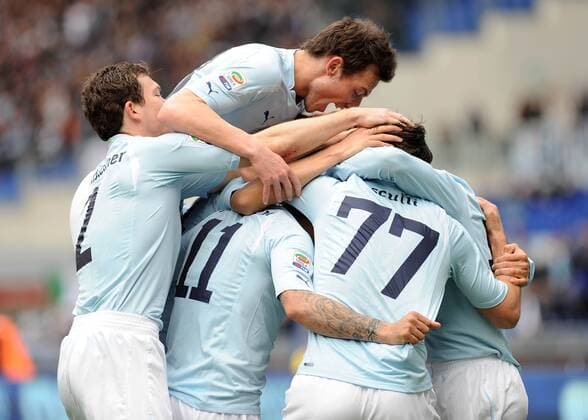 Jubel (lazio) --- Lazio Rom (blau) vs AS Bari (rot) --- massimoxoliva