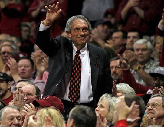 Feb. 23, 2011 - Fayetteville, AR, USA - Former Kentucky and Arkansas coach Eddie Sutton was on hand as Kentucky played Arkansas on Wednesday February 23, 2011 in Fayetteville, AR. Photo by Mark Cornelison Staff. - ZUMAl61 o0 privat Zuschauer