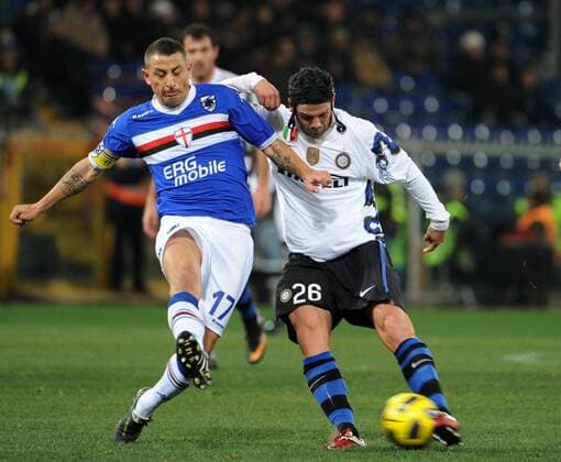 Sampdoria Genua (blau) vs. Inter Mailand (weiß) - Angelo Palombo (L), Cristian Chivu DIGITAL pegasoxinside