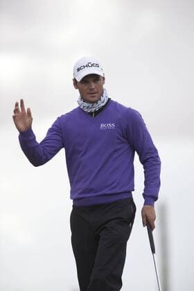 Feb. 27, 2011 - Marana, Arizona, U.S. - MARIN KAYMER waves during a cold final match against Luke Donald at the Accenture Match Play Championship in Marana, AZ, Feb 27, 2011. Donald went on to win the Championship against KAYMER. - ZUMAhk1