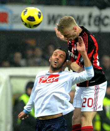 AC MILAN (rot) vs. SSC NAPOLI (weiß) Ignazio ABATE (r.) vs. Giuseppe MASCARA DIGITAL pegasoxinside