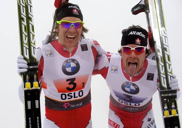 Nordische Ski WM Oslo NOR 02.03.2011 Team Sprint Herren Klassisch Finale Weltmeister Canada --- V.li. Devon KERSHAW, Alex HARVEY CAN o0 Jubel Freude Sieg