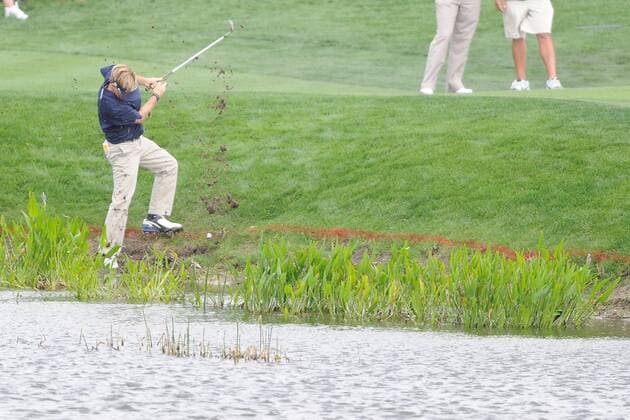 Mar. 3, 2011 - Palm Beach Gardens, FL - High winds were the story of the day as Brett Quigley (USA) would find out here on the 17th hole. PGA Honda Classic at PGA National Resort & Spa in Palm Beach Gardens, - ZUMAx71
