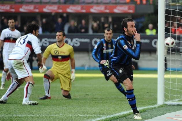 06.03.2011, Mailand - Serie A 2010 2011 - Inter Mailand (blau) vs FC Genua CFC 1893 (weiß) 5:2 --- Jubel bei Giampaolo Pazzini  o0 Freude