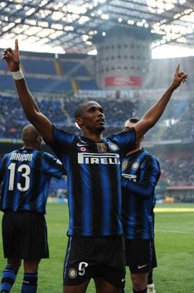 06.03.2011, Mailand - Serie A 2010 2011 - Inter Mailand (blau) vs FC Genua CFC 1893 (weiß) 5:2 --- Jubel bei Samuel Eto o  o0 Freude