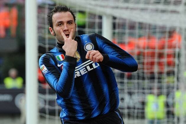 06.03.2011, Mailand - Serie A 2010 2011 - Inter Mailand (blau) vs FC Genua CFC 1893 (weiß) 5:2 --- Jubel bei Giampaolo Pazzini  o0 Freude