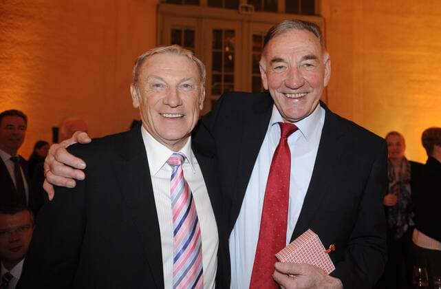 Eduard Geyer (li.) und Trainer Bernd Schröder, 40 Jahre FFC Turbine Potsdam, Feierlichkeiten in Luckenwalde, 04.03.2010,