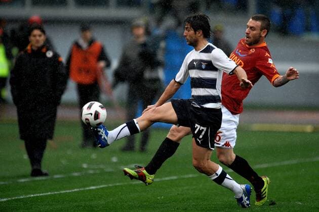 Giuseppe Sculli (Lazio) Daniele de Rossi (AS), AS Rom (rot) - Lazio Rom (schwarz weiß) andreaxstaccioli