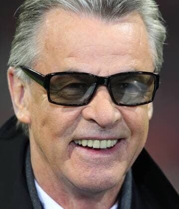 FC Bayern München - Inter Mailand, Bild zeigt Ottmar Hitzfeld (Sky) mit einer 3D-Brille. 