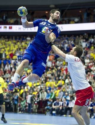 Nikola KARABATIC (am Ball FRA) - Lars CHRISTIANSEN (r DEN) FINALE: Frankreich - Dänemark in Malmö am 30.01.2011. Handball 22. Handball Weltmeisterschaft der Männer in Schweden 2011. Final Match: France - Denmark in Malmö, 30th January 2011. -- 22nd. Men s Handball World Championship in Sweden 2011,