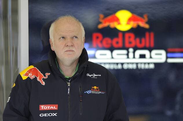 Norbert VETTEL, Vater von Sebastian VETTEL (GER),Red Bull Racing,Halbfigur,Einzelbild,angeschnittenes Einzelmotiv,halbe Figur. Formel 1:GP von Australien,Grand Prix Melbourne,Albert Park,Saison2011,