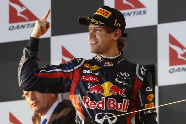 Motorsports: FIA Formula One World Championship 2011, Grand Prix of Australia, 01 Sebastian Vettel (GER, Red Bull Racing), xHOCHxZWEIx o0 Jubel Freude Sieg Siegerehrung