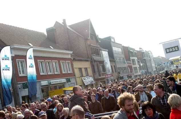 Gent - Wevelgem 2011; Zuschauer in Wevelgem  o0 Fan totale