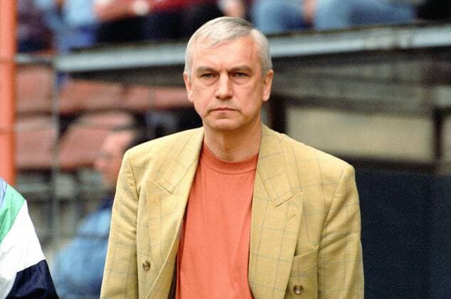 Fußball, Trainerhistorie, Blau-Weiß 90 Berlin 2. BL Nord Saison 1991 1992 Eintracht Braunschweig gegen Blau Weiß 90 Berlin 2:3 am 25.04.1992 im Eintrachtstadion. Dieter Fietz, Trainer von BW 90 Berlin.