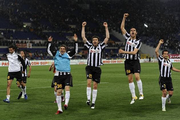 AS Rom (rot) - Juventus Turin (schwarz weiß Juve), Schlussjubel Juventus, v.re.: Hasan Salihamidzic, Leonardo Bonucci, Andrea Barzagli  o0 Jubel, Freude