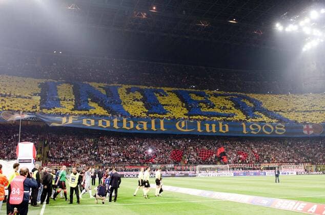 Inter Milan fans Stadio Giuseppe Meazza  (ptmb016346) o0 Fan Publikum Tribüne Choreografie Fanchoreografie Plakat Transparent San Siro Fanplakat