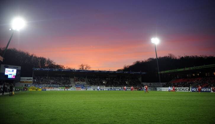 Voith-Arena Heidenheim bei Flutlicht und Abenddämmerung, 1.FC Heidenheim - Fußball, 3.Liga, Saison 2010 2011, Heidenheim