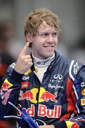Sebastian VETTEL (GER),Red Bull Racing,Aktion,,Einzelbild,angeschnittenes Einzelmotiv,Halbfigur,halbe Figur,Gestik,zeigt seinen rechten Zeigefinger in die Hoehe,winner,Sieger,lacht,lachen,lachend,optimistisch,gutgelaunt,Jubel,Freude,Begeisterung,Qualifying. Formel 1:GP von Malaysia Sepang Circuit Kuala Lumpur,Saison2011,