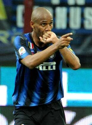 09-04-11 INTER MAILAND (blau) vs AC CHIEVO VERONA (beige): MAICON pegasoxinside