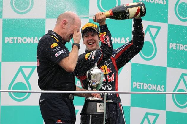 Motorsports: FIA Formula One World Championship 2011, Grand Prix of Malaysia, Adrian Newey (GBR, Red Bull Racing), 01 Sebastian Vettel (GER, Red Bull Racing), xHOCHxZWEIx
