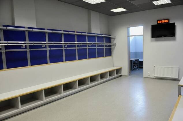 Dressing room inside Ondrej Nepela Arena in Bratislava, Slovakia on Apr. 10, 2011. Ondrej Nepela Arena will host ice hockey World Championship Slovakia 2011. (CTKxPhoto JanxKoller)  CTKPhoto201104100491801 o0 Kabine Umkleide Umkleidekabine totale