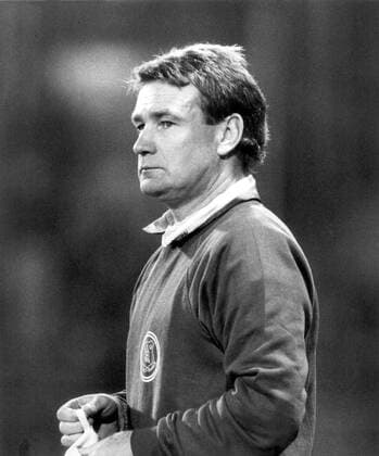 Colin Harvey - Everton. Manager, June 1987-Nov 1990 before reverting to assistant manager. Was youth-team coach 1976, reserve-team coach and first-team coach Nov 1983.5 12 87 Charlton Athletic v Everton 