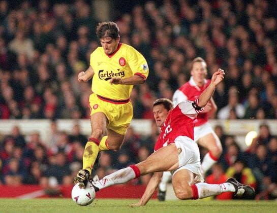 KARL HEINZ RIEDLE (LIV) TONY ADAMS (ARS). ARSENAL V LIVERPOOL, 30 11 1997. 
