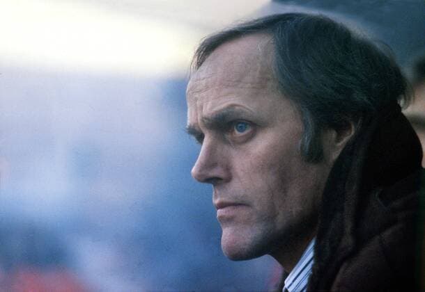 GORDON LEE - EVERTON MANAGER. FA Cup 5th Round: Southampton v Everton; 14 02 1981 Everton won replay 1-0 in 17 April. 