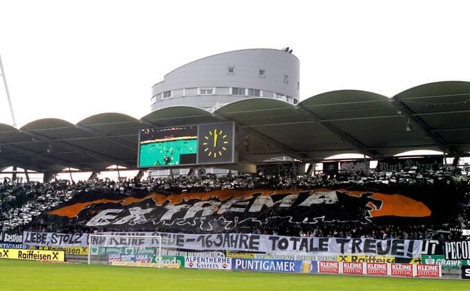FUSSBALL - BL, GRAZ,AUSTRIA,16.APR.11 - FUSSBALL - tipp3 Bundesliga powered by T-Mobile, SK Sturm Graz. Bild zeigt Sturm Fans mit einem Transparent und die Anzeigetafel.  o0 UPC Arena, Stadion, Choreographie, Fanchoreographie, Fan, Zuschauer