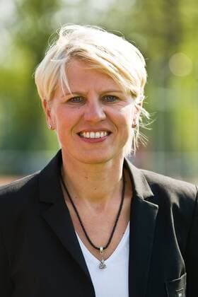 Teammanagerin Doris FITSCHEN, Deutschland, Portrait, Portraet, Hochformat, Fussball Teampraesentation DFB Frauen-Nationalmannschaft am 18.04.2011 in Koeln Deutschland o0 Nationalteam