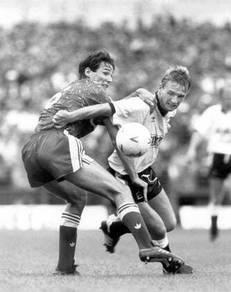 Paul Goddard - Derby County & Allan Hansen - Liverpool Derby County v Liverpool, 09 09 1989. 