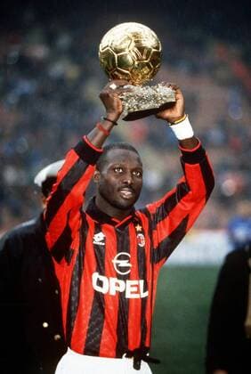 FOOTBALL - GEORGE WEAH (AC MILAN LIBERIA) RECEIVES GOLDEN BALL AS WORLD PLAYER OF THE YEAR 1995 - 