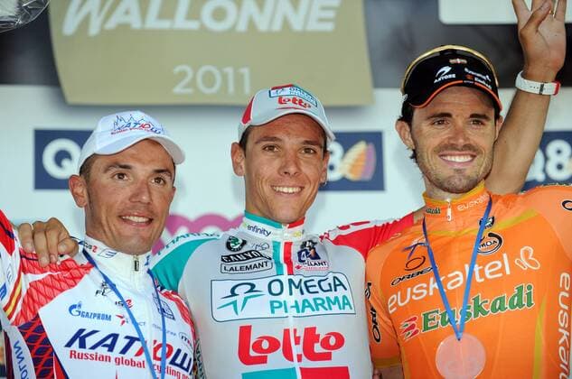 Philippe Gilbert (BEL, Mitte) - Team Omega Pharma Lotto - gewinnt den Fleche Wallonne 2011 vor Joaquim Rodriguez (ESP, li.) - Katusha und Samuel Sanchez (ESP) - Euskatel Euskadi --- PhotoNews  o0 Sieg Jubel Freude Siegerehrung o0 Wallonischer Pfeil