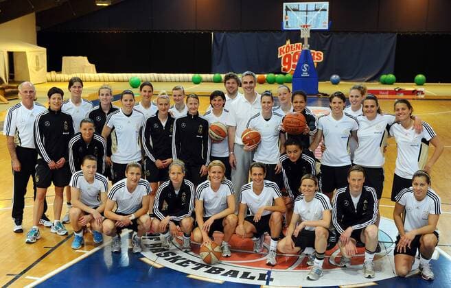 COLOGNE, GERMANY - APRIL 21: Former german national player Stephan Baeck (C) poses with the national team during a Basketball training session at the German Women National Team training camp at Ballpark Köln on April 21, 2011 in Cologne, Germany. Stephan Baeck  o0 Teamfoto Totale o0 DFB
