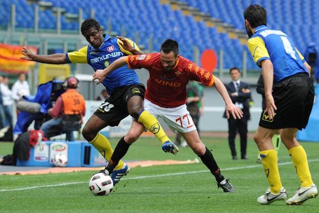 Marco Cassetti (Roma) Kevin Kostant (Chievo) - AS Rom (rot) vs Chievo Verona (blau) - AntoniettaXBaldassarre
