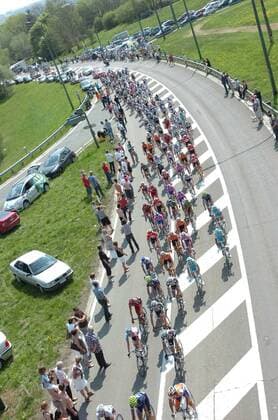 2011, Liege - Bastogne - Liege, Astana 2011, Euskaltel 2011  o0 Peloton, Starterfeld, Fahrerfeld, Teilnehmerfeld, Fahrer, Teilnehmer, Totale, landschaft