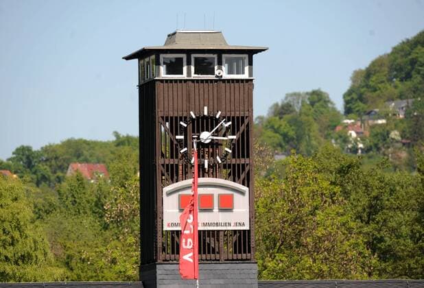 Fussball, Herren, Saison 2010 2011, 3. Liga, FC Carl Zeiss Jena - alter Sprecherturm im Ernst-Abbe-Sportfeld, 07.05. 2011,
