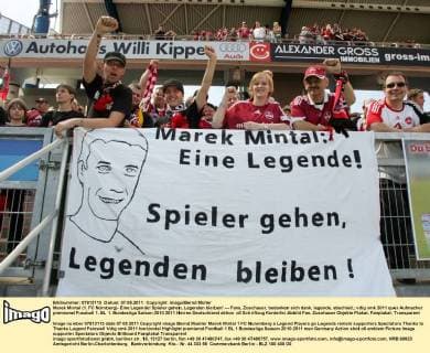 Marek Mintal (1. FC Nürnberg)- Eine Legende! Spieler gehen, Legenden bleiben! --- Fans, Zuschauer, bedanken sich dank, legende, abschied, o0 Schriftzug Konterfei Abbild Fan, Zuschauer Objekte Plakat, Fanplakat, Transparent