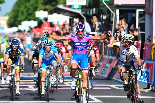 2011, Giro d Italia, Etappe 02: Alba - Parma, Team Lampre - Isd 2011, Alessandro Petacchi wins, Parma  o0 Jubel Freude